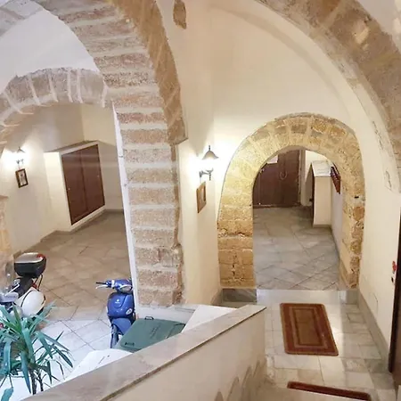 Charming In With Parking Included 48 M² Apartment *